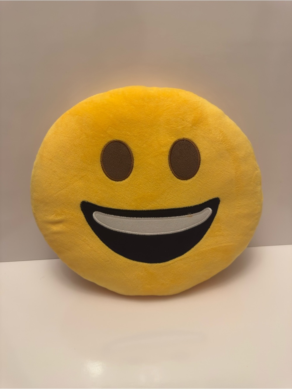Yellow Smiley Face Emoji Plush Cushion Pillow